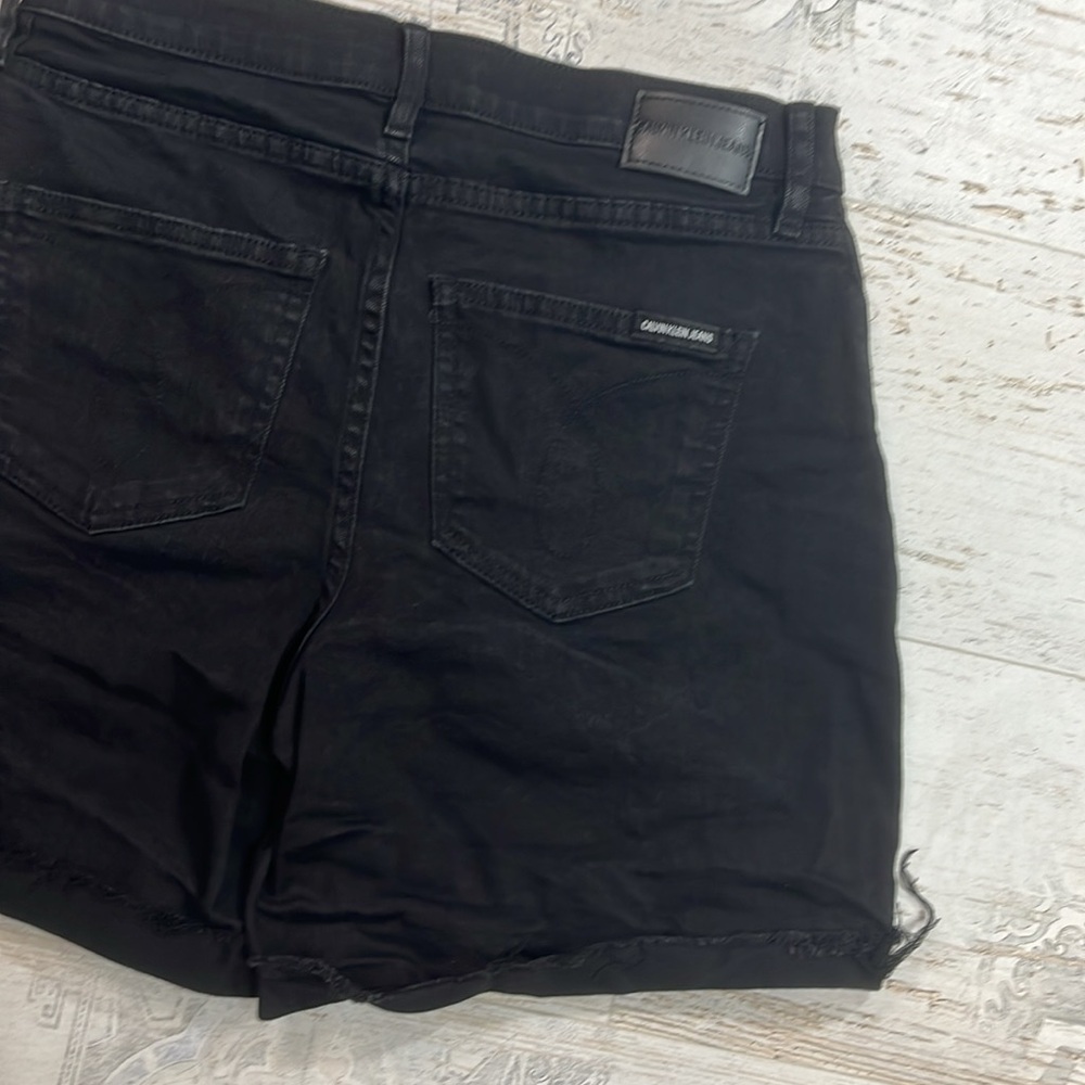 Calvin Klein Women's High Rise Black Denim Shorts Size 6 - Picture 8 of 9
